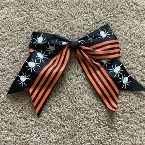3/$15 🛍️ Halloween large hair bow - spider - black and orange stripes oversized